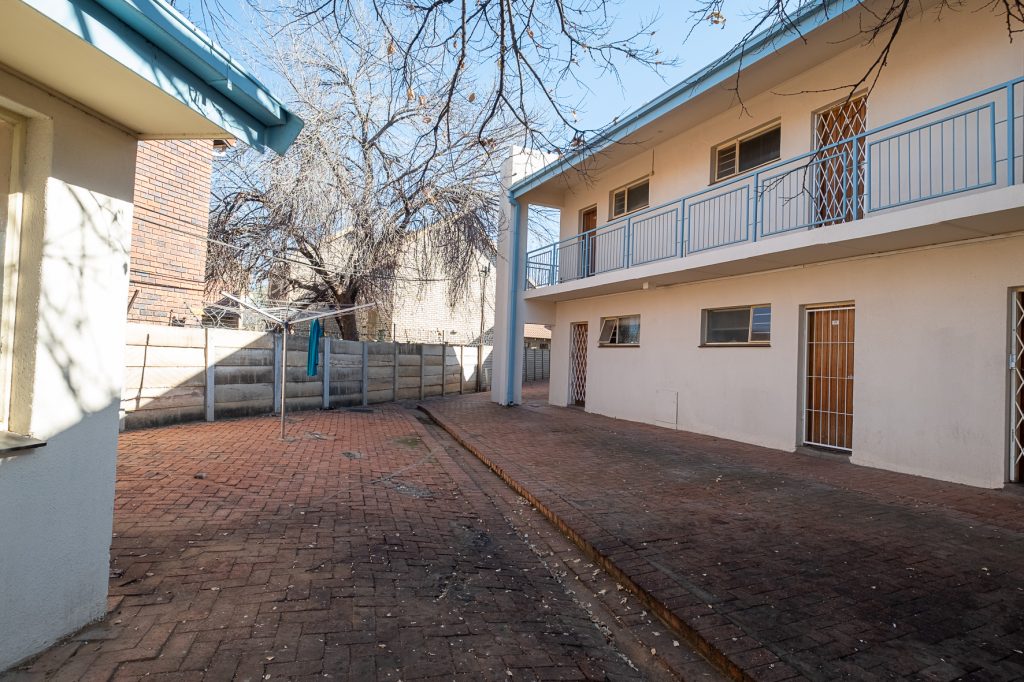 Unitas Herberg courtyard and residence blocks